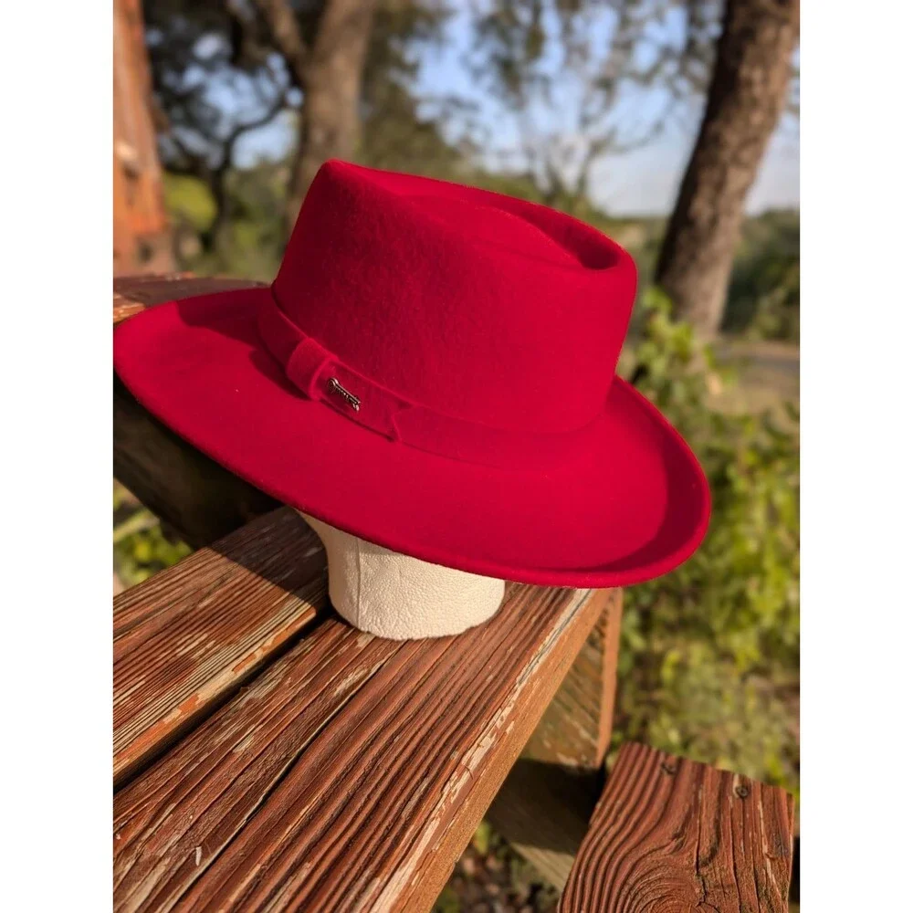 Vintage Outback Trading Co Blood RED Ascot 1322 100% Wool Hat Made In USA Medium